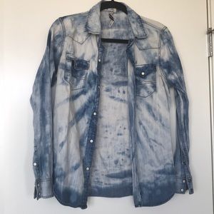 Jean button up from Romeo and Juliet